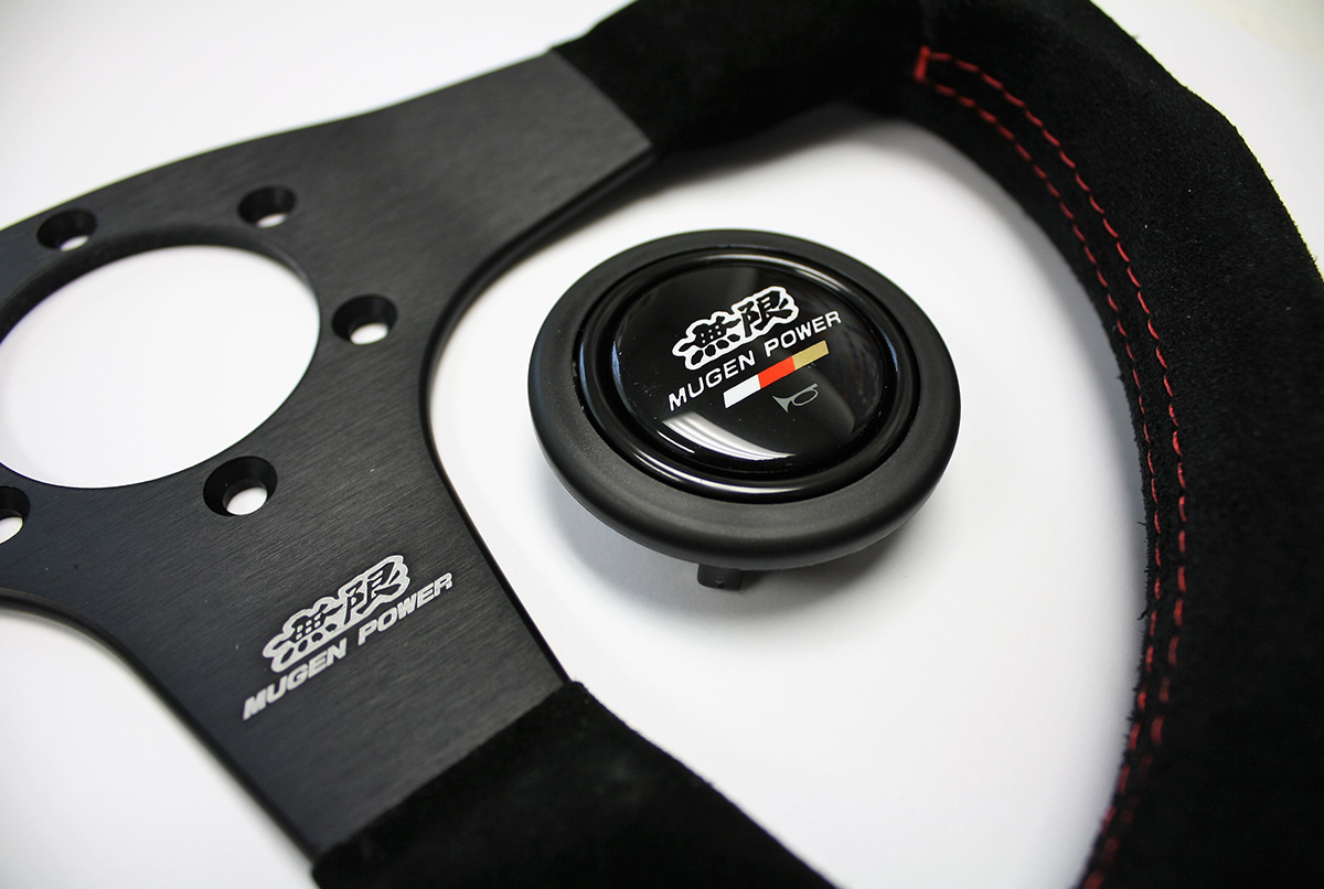 시/ソウルコン Mugen Racing 3 Steering Wheel Suede with Red Stitch 53100